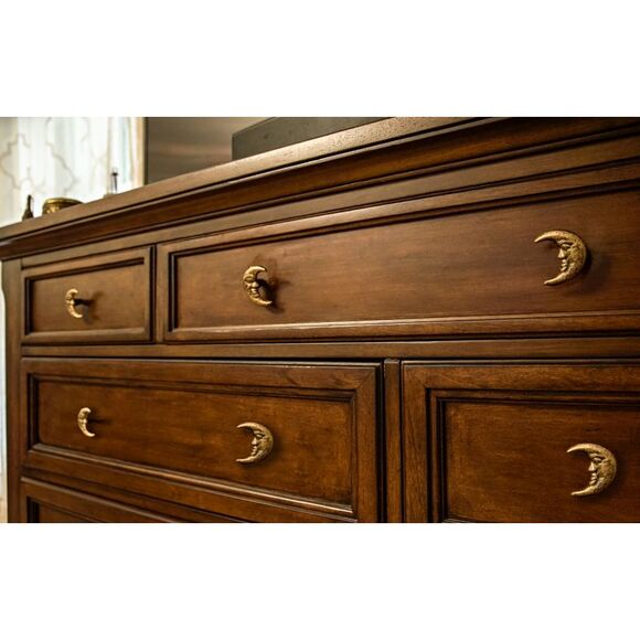 Set of 6 Gold Cast Iron Crescent Moon Face Drawer Pulls Decorative Cabinet Knobs - Picture 6 of 12